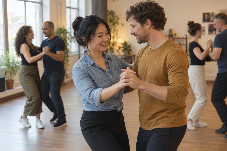 To dansere og musikk – KI-generert illustrasjonsbilde for Salseros Kristiansand – sosialdans & kurs